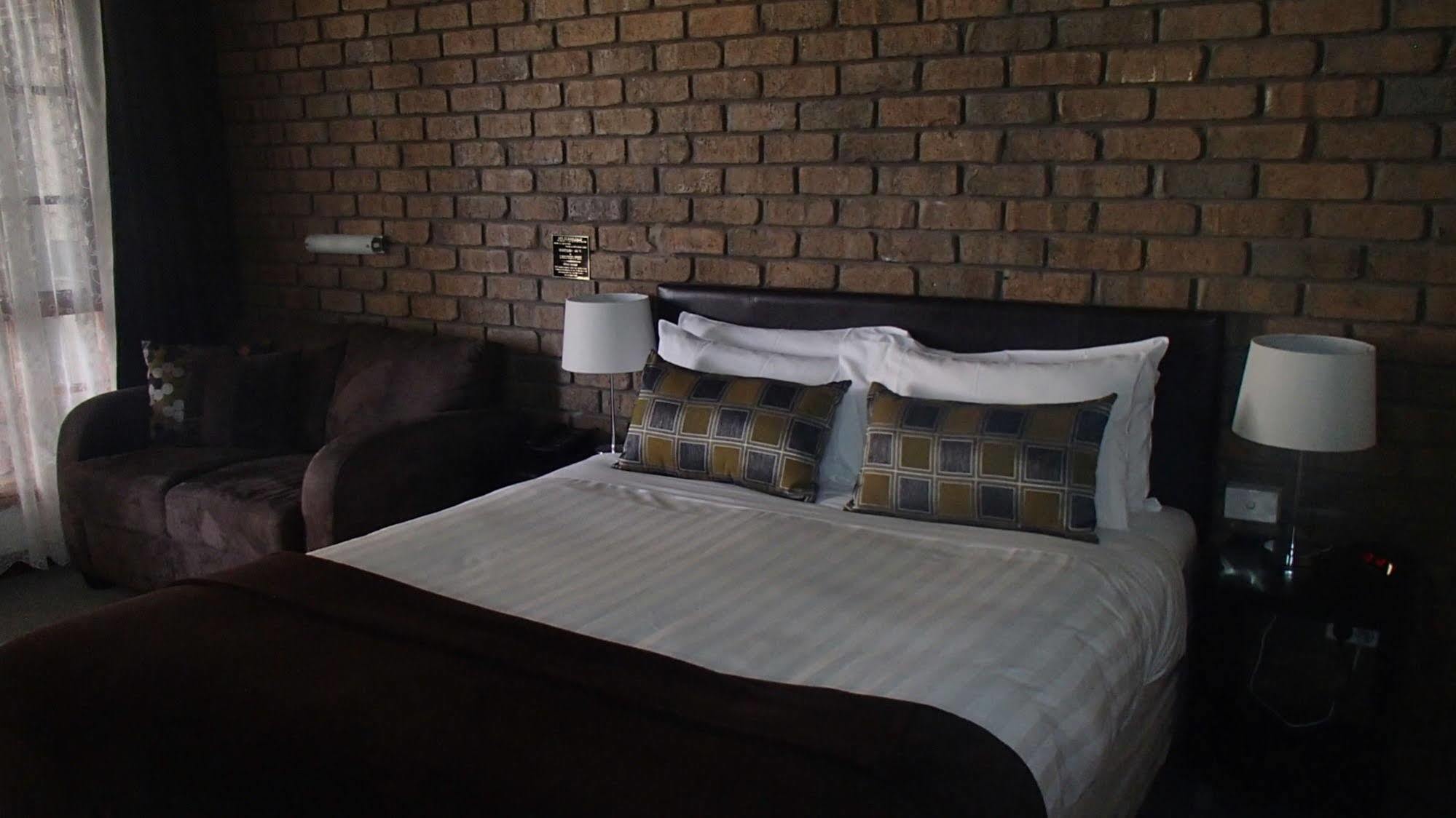 מילדורה City Colonial Motor Inn מראה חיצוני תמונה