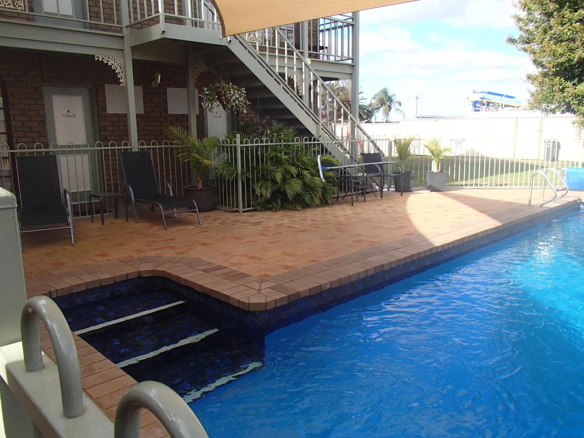 מילדורה City Colonial Motor Inn מראה חיצוני תמונה